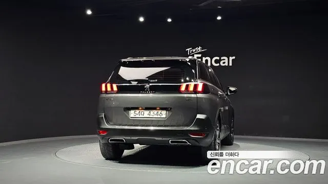 Peugeot 5008 — фото 4