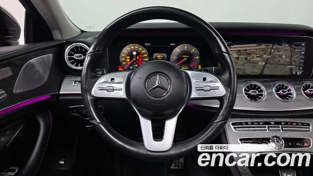 Mercedes-Benz CLS-Class — фото 13