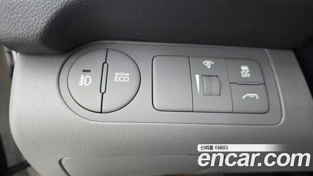 Hyundai Starex — фото 14