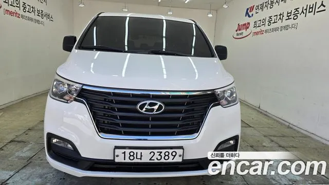 Hyundai Starex — фото 2
