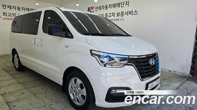 Hyundai Starex — фото 3