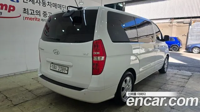Hyundai Starex — фото 4