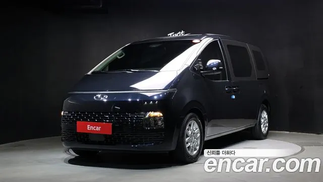 Hyundai Staria — фото 1
