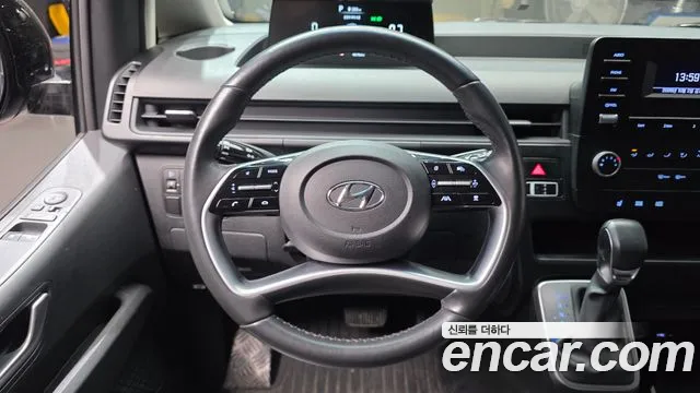 Hyundai Staria — фото 13