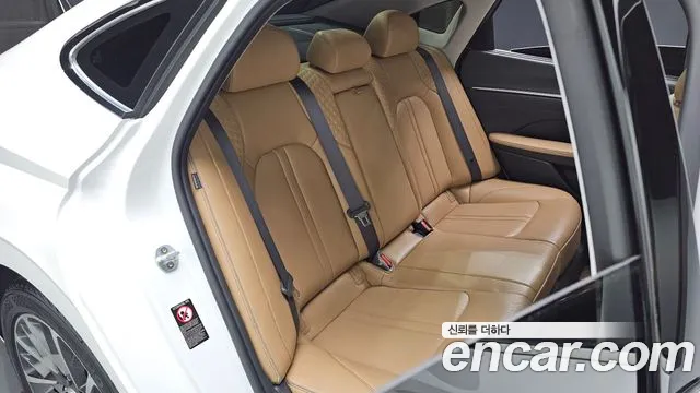 Hyundai Sonata — фото 27
