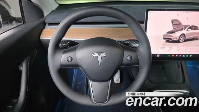 Tesla Model Y — фото 12