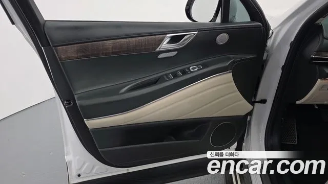Genesis GV80 — фото 24