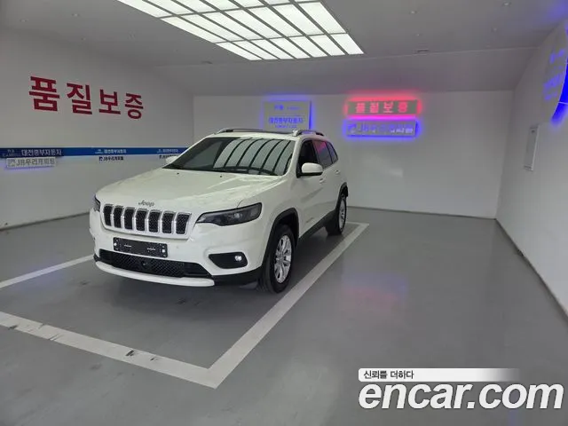 Jeep Cherokee — фото 2