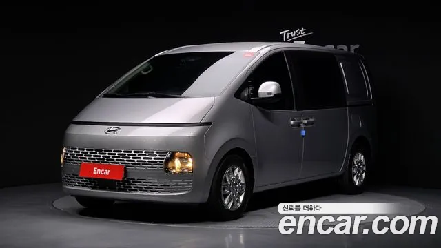 Hyundai Staria — фото 1