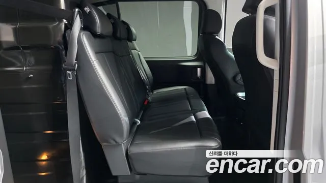 Hyundai Staria — фото 19