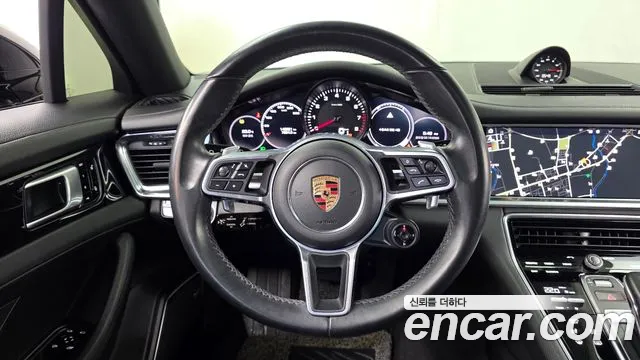 Porsche Panamera — фото 13