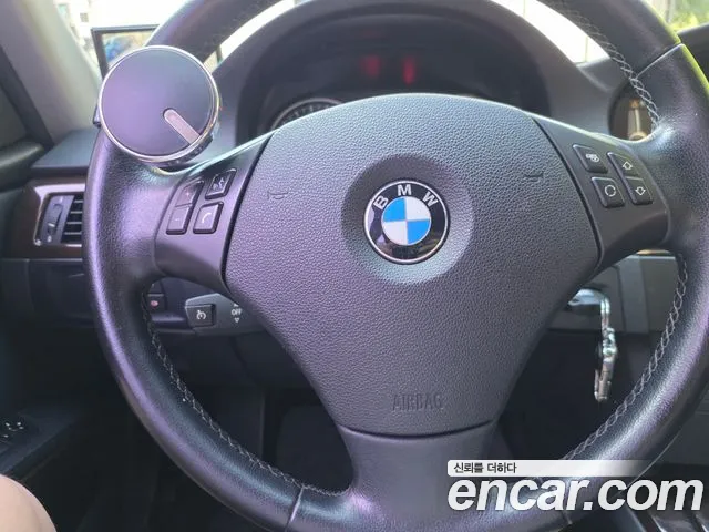BMW 3-Series — фото 16