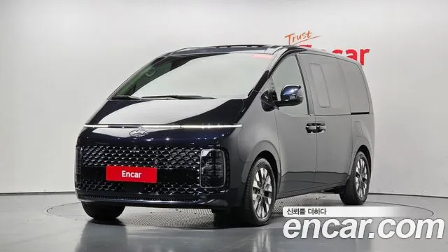 Hyundai Staria — фото 1