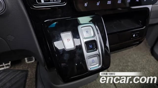 Hyundai Staria — фото 9