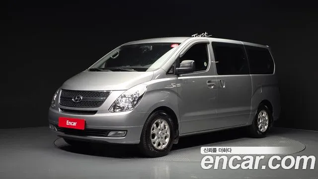 Hyundai Starex — фото 1