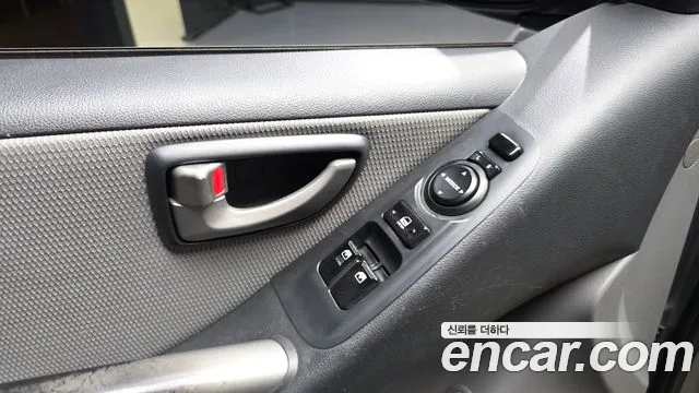 Hyundai Starex — фото 17