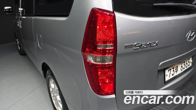 Hyundai Starex — фото 23