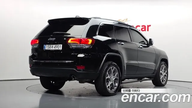 Jeep Cherokee — фото 2