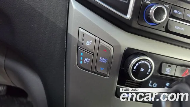 Hyundai Starex — фото 13