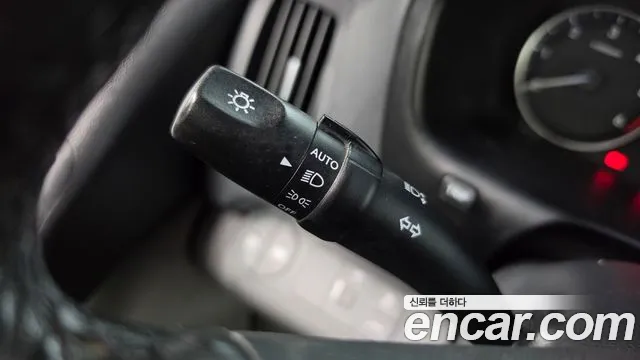 Hyundai Starex — фото 19