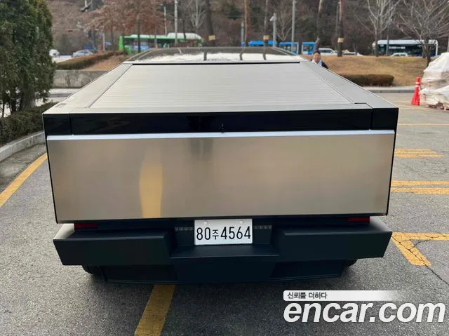 Tesla Cybertruck — фото 4