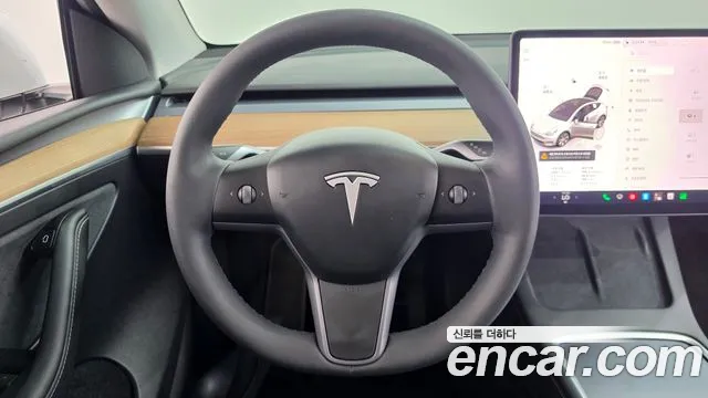 Tesla Model Y — фото 14
