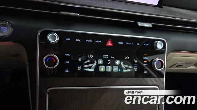Genesis GV80 — фото 16