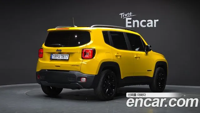 Jeep Renegade — фото 2