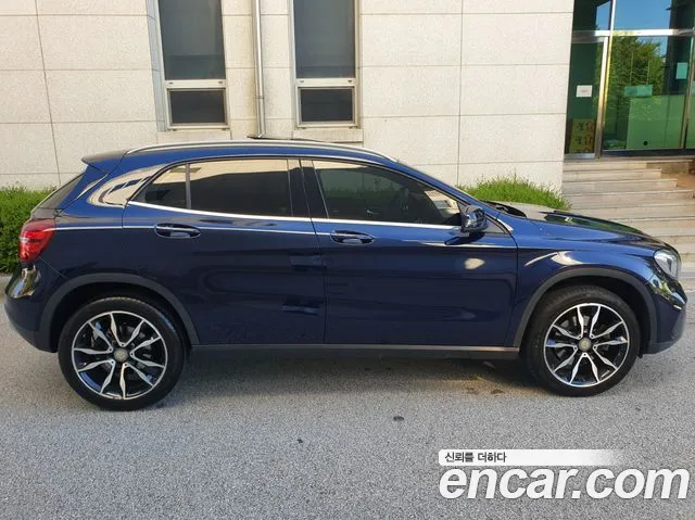 Mercedes-Benz GLA-Class — фото 16
