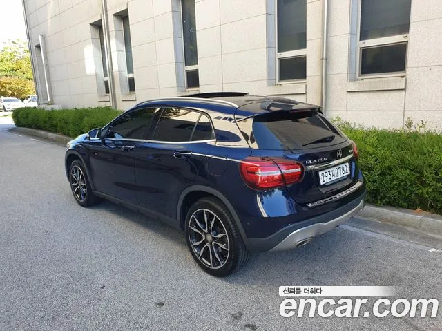 Mercedes-Benz GLA-Class — фото 19