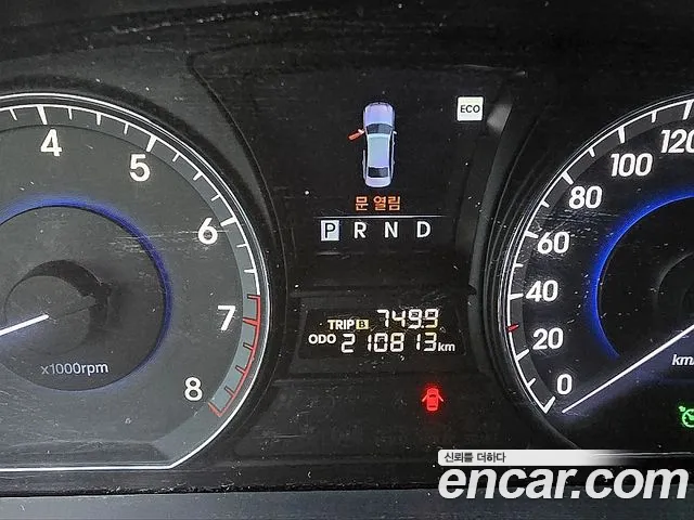 Hyundai Equus — фото 11