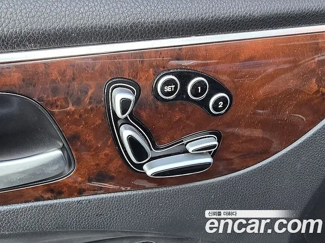 Hyundai Equus — фото 17