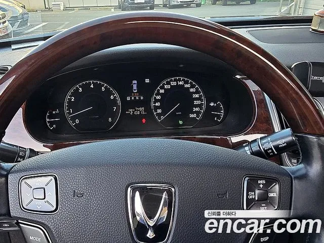 Hyundai Equus — фото 10