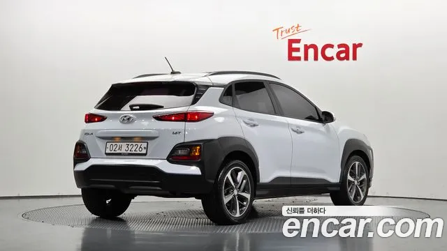 Hyundai Kona — фото 1