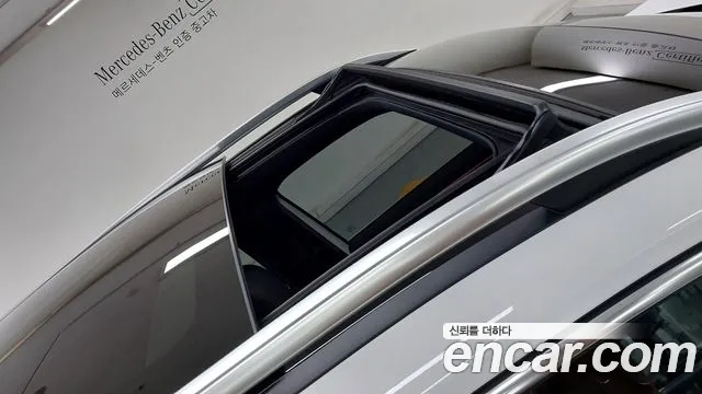 Mercedes-Benz EQB — фото 12