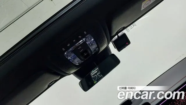 Mercedes-Benz EQB — фото 17