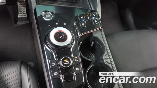 Kia Sportage — фото 9