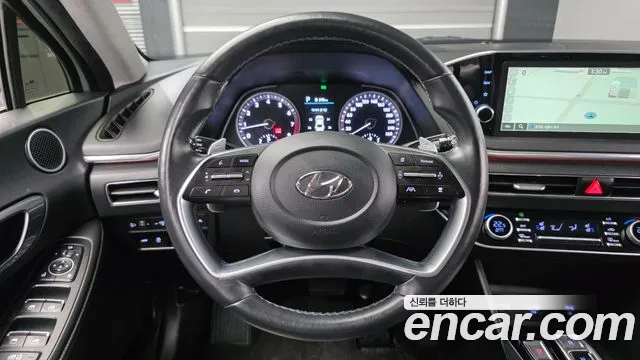Hyundai Sonata — фото 12