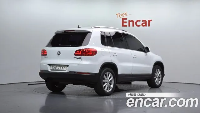 Volkswagen Tiguan — фото 2