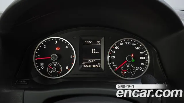 Volkswagen Tiguan — фото 8