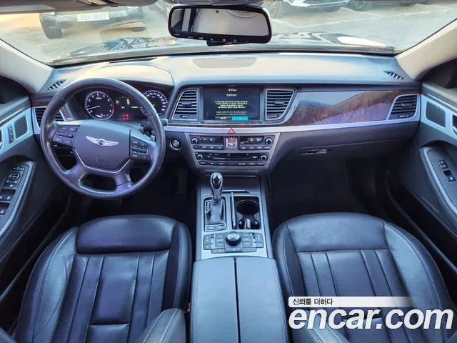 Hyundai Genesis — фото 12