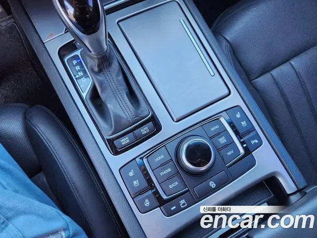 Hyundai Genesis — фото 17