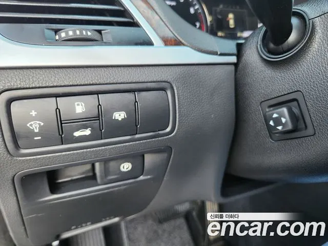 Hyundai Genesis — фото 18