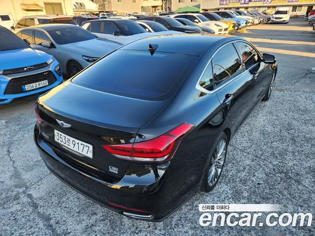 Hyundai Genesis — фото 7