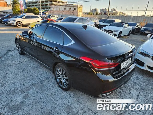Hyundai Genesis — фото 8