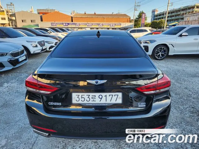 Hyundai Genesis — фото 9