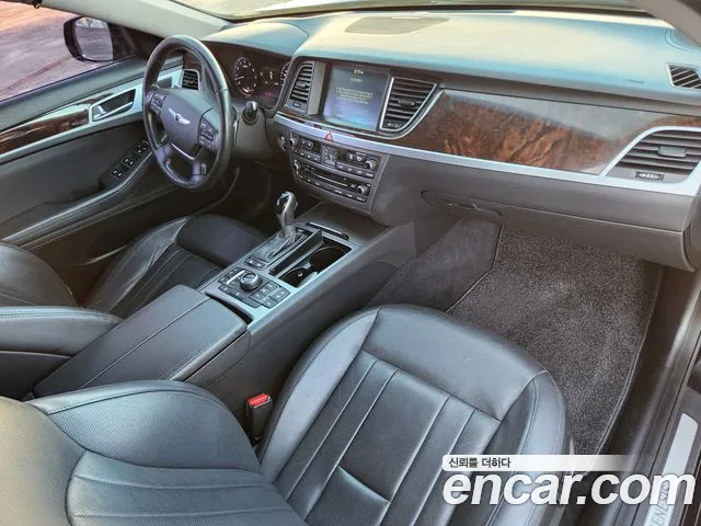 Hyundai Genesis — фото 10
