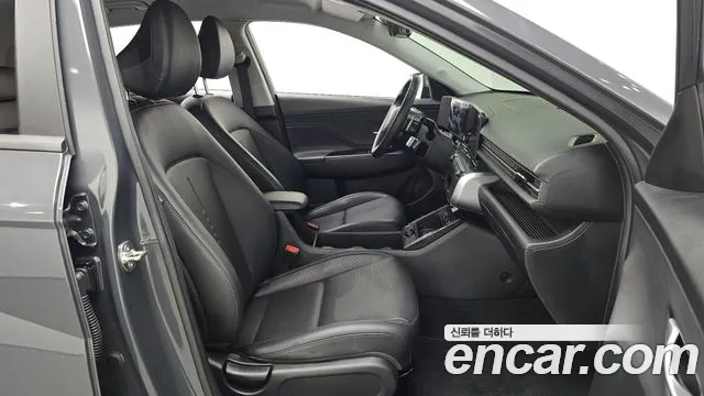 Hyundai Kona — фото 11