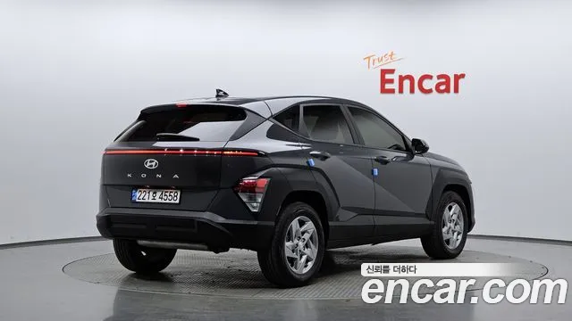 Hyundai Kona — фото 2