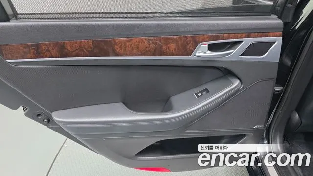 Hyundai Genesis — фото 25